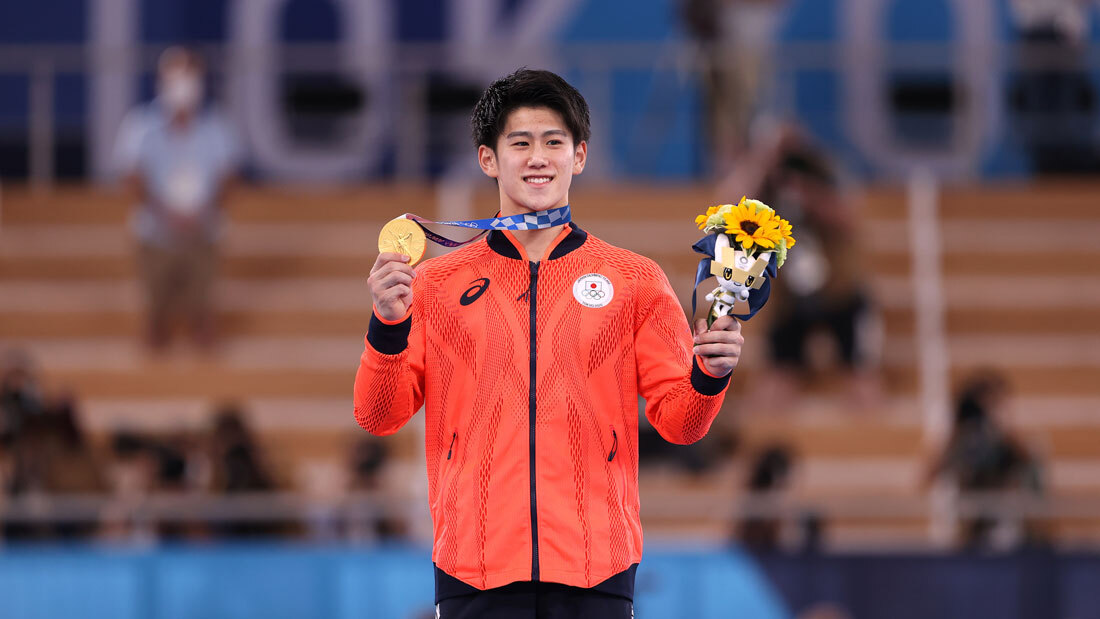 橋本大輝選手が体操男子個人総合で金メダルを獲得